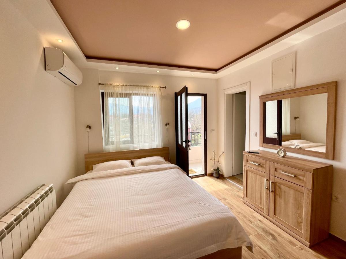 Apartments Four Countesses เวียร์ปาซาร์ ภายนอก รูปภาพ